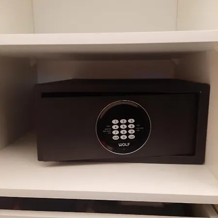 Hanza Tower By Sunny *